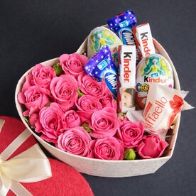 Яркий сладкий: розы с киндер и сладостями | для любимой | 14 февраля | День влюблённых | 8 Марта