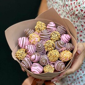 Букет из клубники в шоколаде недорого🤎