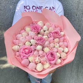 Букет из клубники в шоколаде с розами 💖💖💖 красивый с цветами