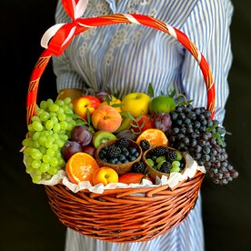 Подарочная фруктовая корзина