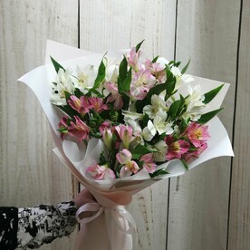 Букет из альстромерии Трепетные чувства