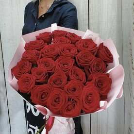 Букет из 25 роз 60 см