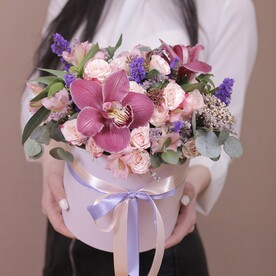 Коробка с орхидеей