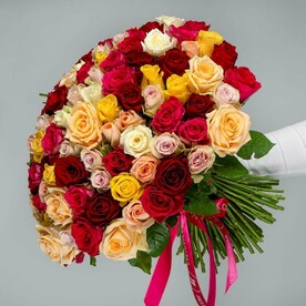 101 Роза микс Яркий букет