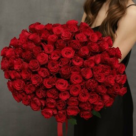 101 красная роза под ленту