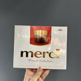 Коробочка конфет Merci