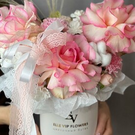 Композиция с французскими розами