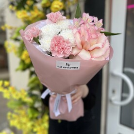 Букет из живых цветов с доставкой