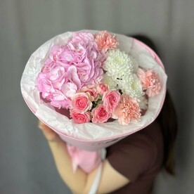 🌸Нежный букет с гортензией и кустовой розой, доставка цветов в Уфе