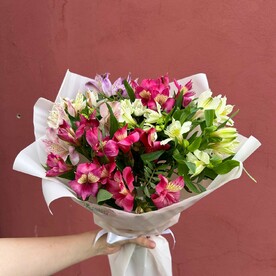 Букет альстромерий микс