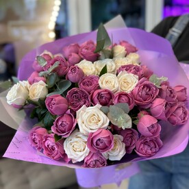 Пионовидные кустовые розы