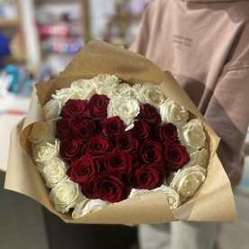 Сердце из роз