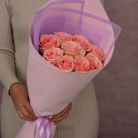 Букет из 9 розовых роз