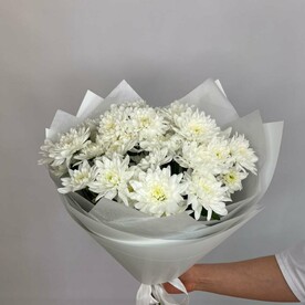 Букет белых хризантем