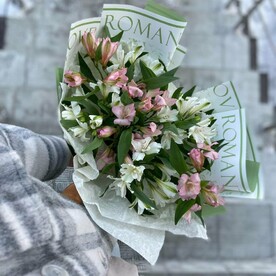 Альстромерии