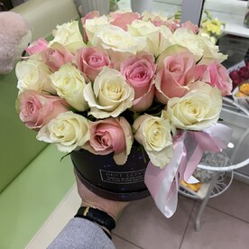 Микс роз в Коробке