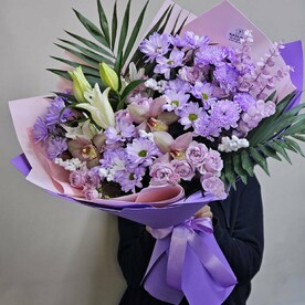 Букет микс с лилией и орхидеей