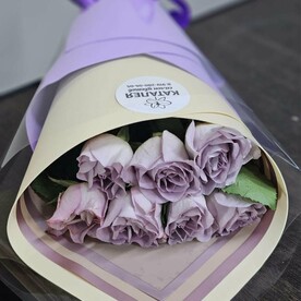 Фиолетовые розочки в авторском оформлении