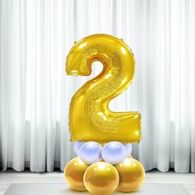 Воздушный шар цифра 2 на подставке латекс в цвете золото