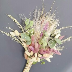 Букет сухоцветов с эвкалиптом