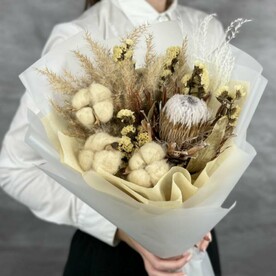 Букет сухоцветов с протеей