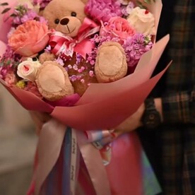 Букет с мягкой игрушкой