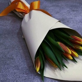Букет-комплимент из тюльпанов