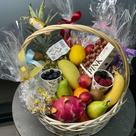 Фруктовая корзина шикарная