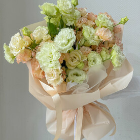 Букет из эустомы кудрявой