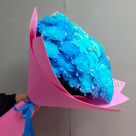 Букет из 11 голубых кустовых хризантем