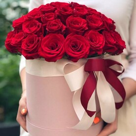 Букет 51 роза в коробе