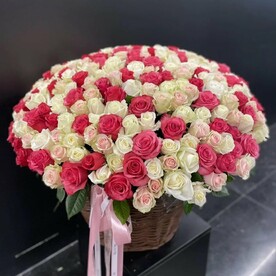 Букет 201 роза в корзине