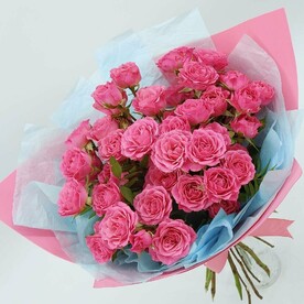 Букет кустовых роз