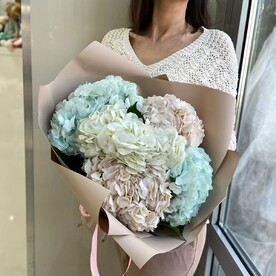 Букет «Облако» из гортензий