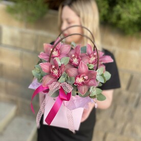 Сумочка стойких орхидей