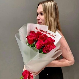 Букет из 11 красных роз 50 см