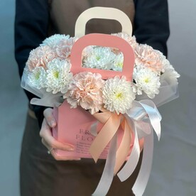 Цветы в сумочке