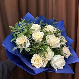 Букет из белых роз