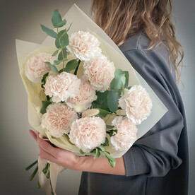 ⭐️ Букет из кремовых гвоздик «Брют»