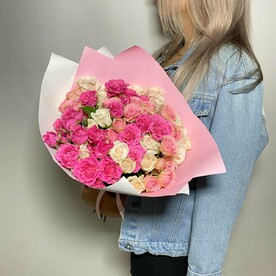 Букет из 15 кустовых роз