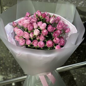 Букет из кустовых роз😍