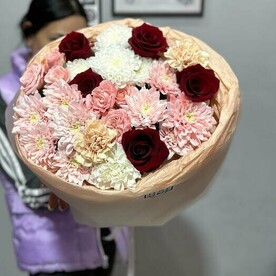 Букет с красными розами ️