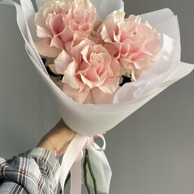 Букет комплимент из французских роз