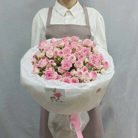 Букет -  кустовые розы 15