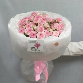 Букет кустовые розы