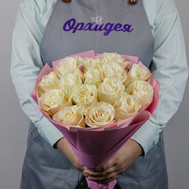 Букет 15 роз "Мондиаль"