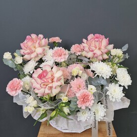 Корзина с цветами "Моя вселенная!"