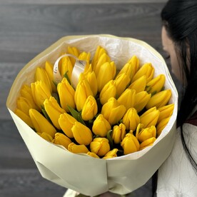 Желтые тюльпаны