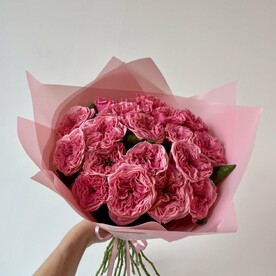 Букет «Малиновый щербет» из 19 махровых роз