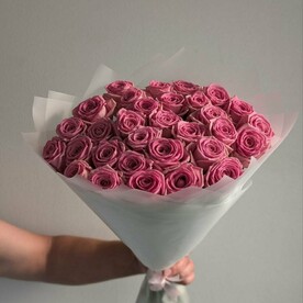 Розы розовые 31шт 50см